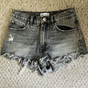 ☆ ZARA HIGH RISE GREY JEAN SHORTS ☆